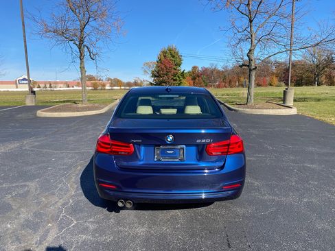 Used 2018 BMW 330i xDrive Sedan w/ Premium Package image 6