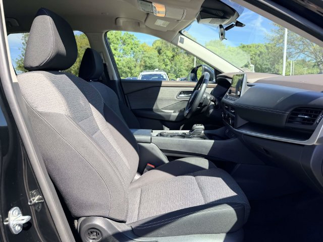 Used 2023 Nissan Rogue SV AWD/4WD image 10