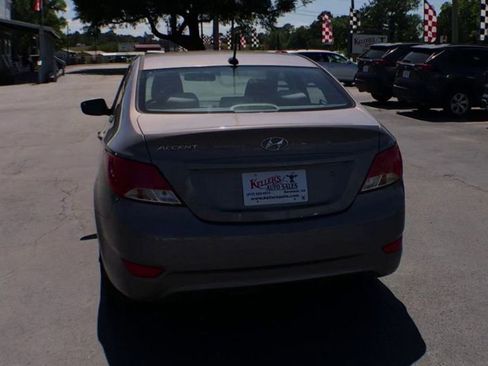 Used 2017 Hyundai Accent SE image 7