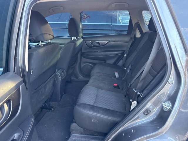 Used 2019 Nissan Rogue S FWD image 18