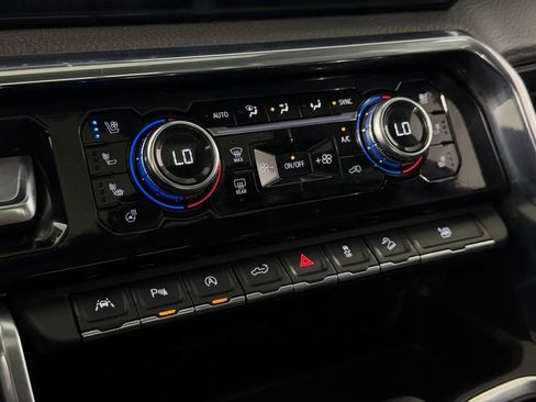 Used 2024 GMC Sierra 1500 Denali image 19