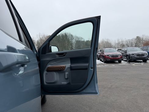 Used 2023 Ford Maverick Lariat w/ Lariat Luxury Package image 39