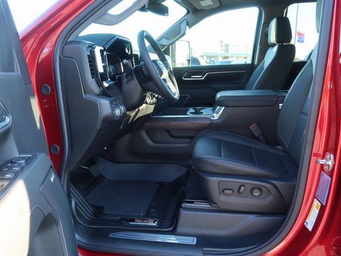 New 2026 GMC Sierra 2500 SLT w/ SLT Premium Package image 7