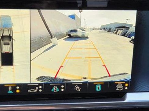 Used 2024 Chevrolet Silverado 2500 LTZ w/ LTZ Plus Package image 12