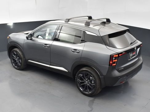 New 2026 Nissan Kicks SR w/ Illumination Package FWD image 48