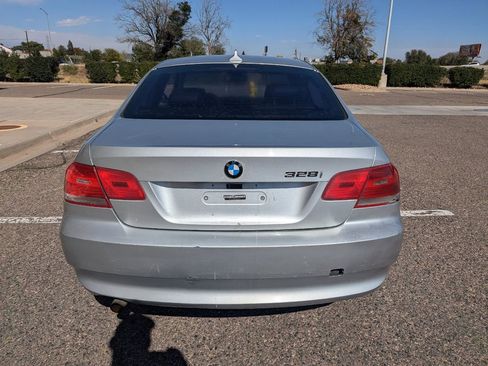 Used 2009 BMW 328i Coupe image 4