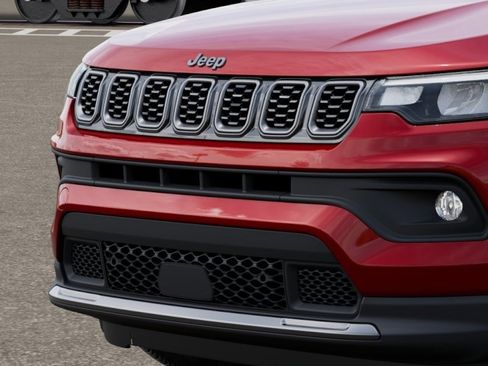 New 2026 Jeep Compass Latitude image 12