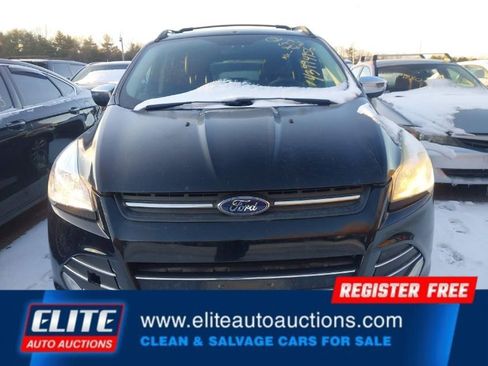 Used 2016 Ford Escape SE w/ SE Chrome Package image 11