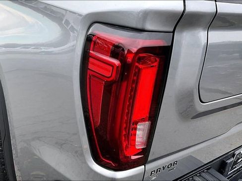 Used 2023 GMC Sierra 1500 AT4 w/ Technology Package image 24