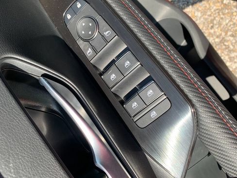 New 2026 Nissan Kicks SR FWD image 18