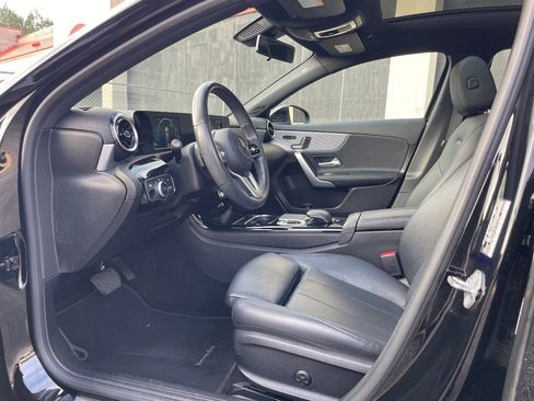Used 2019 Mercedes-Benz A 220 image 3