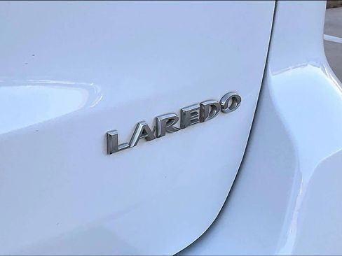 Used 2015 Jeep Grand Cherokee Laredo w/ Quick Order Package 23E image 11