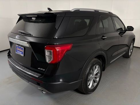 Used 2023 Ford Explorer Limited image 8