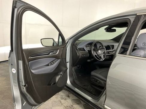 Used 2024 Buick Enclave Essence image 27