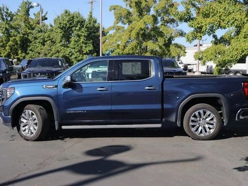 Used 2022 GMC Sierra 1500 Denali w/ Denali Reserve Package image 3