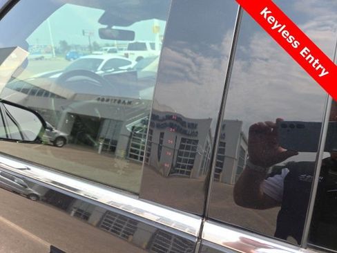 Used 2022 Lincoln Navigator L Reserve image 21