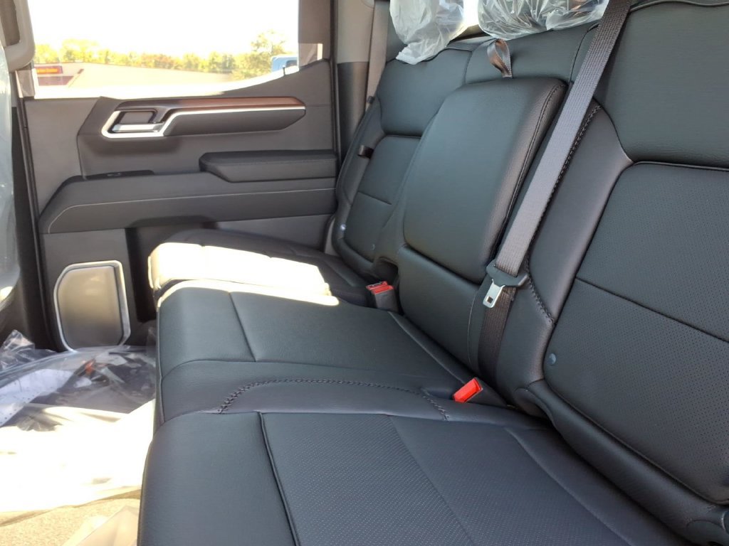 New 2026 GMC Sierra 1500 Denali w/ Technology Package AWD/4WD image 15