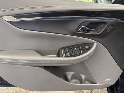 Used 2018 Chevrolet Impala Premier FWD image 10