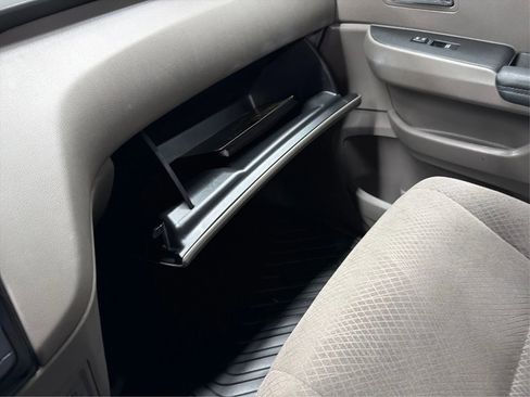 Used 2016 Honda Odyssey SE image 24