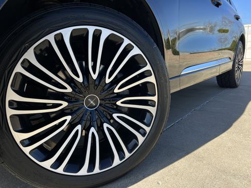 Used 2020 Lincoln Aviator Black Label w/ Dynamic Handling Package image 14