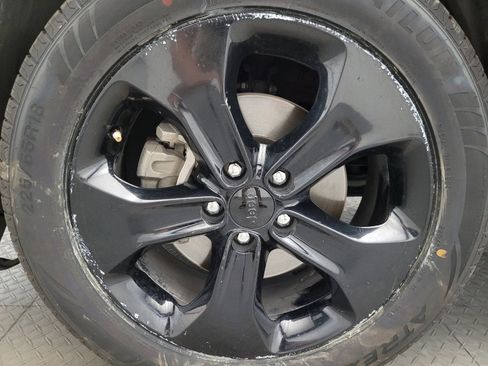 Used 2021 Jeep Compass Latitude FWD image 31