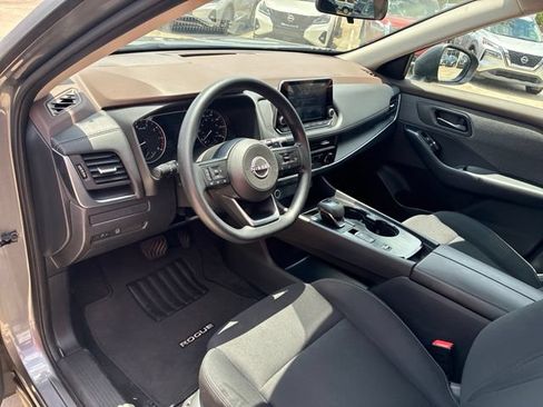 Used 2023 Nissan Rogue S FWD image 17