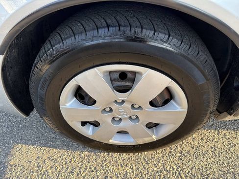 Used 2009 Hyundai Sonata GLS FWD image 24