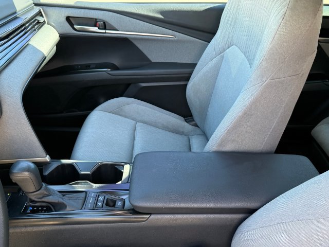 Used 2025 Toyota Camry LE FWD image 10