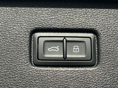 New 2025 Audi Q7 2.0T Premium w/ Convenience Package AWD/4WD image 64