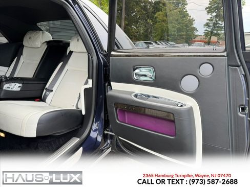 Used 2018 Rolls-Royce Ghost RWD image 22