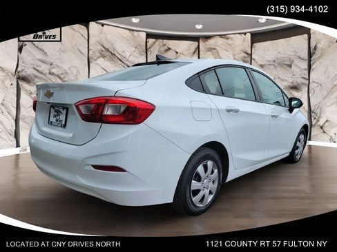 Used 2016 Chevrolet Cruze LS FWD image 4