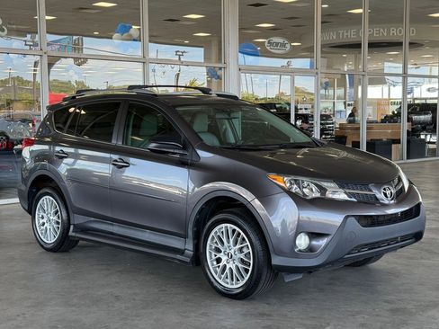Used 2013 Toyota RAV4 LE AWD/4WD image 6