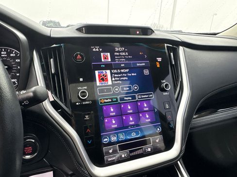 Used 2022 Subaru Outback Limited image 23