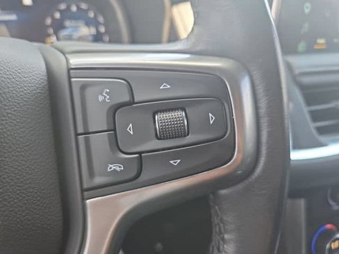 Used 2022 Chevrolet Tahoe Z71 w/ Z71 Off-Road Package AWD/4WD image 22