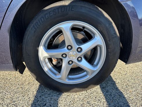 Used 2016 Chevrolet Malibu LS FWD image 4