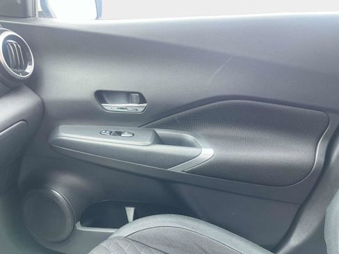 Used 2021 Nissan Kicks SV image 23