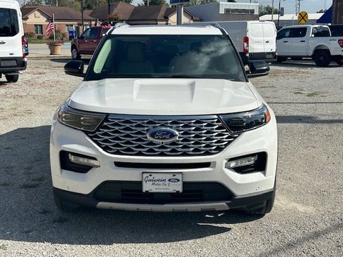 Used 2022 Ford Explorer Platinum w/ Technology Package image 4