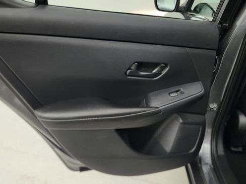 Used 2024 Nissan Sentra SV FWD image 25