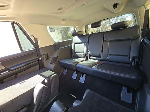 Used 2025 Ford Expedition Max Platinum image 7