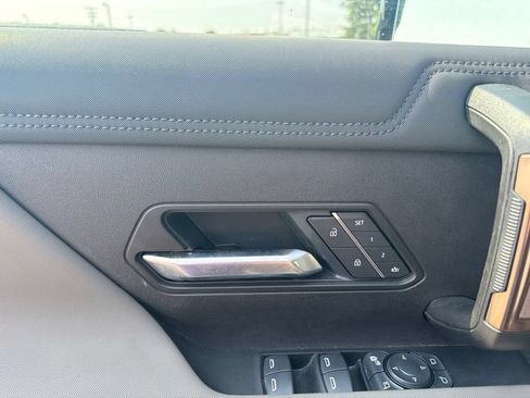 Used 2025 GMC Hummer EV 2X AWD/4WD image 11