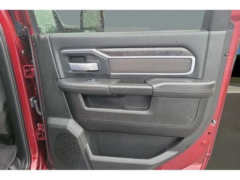 Used 2024 RAM 2500 Big Horn AWD/4WD image 19