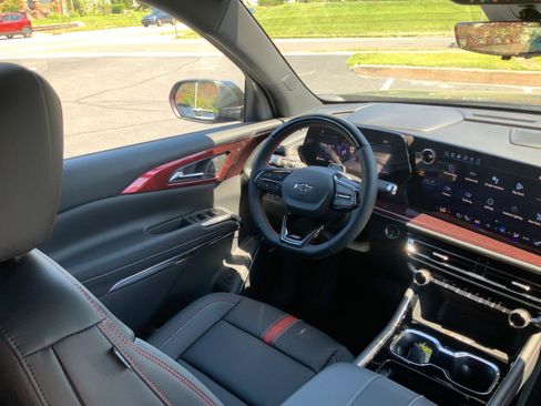New 2026 Chevrolet Traverse RS AWD/4WD image 16