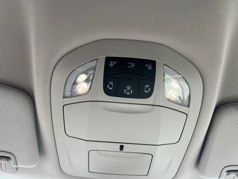 Used 2020 Chrysler Pacifica Touring-L Plus w/ Tire & Wheel Group FWD image 25
