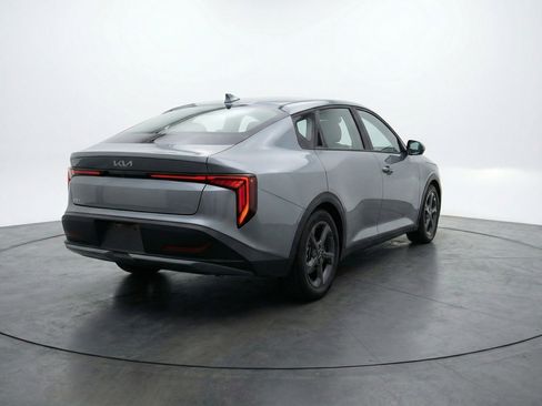 Used 2025 Kia K4 LXS image 9