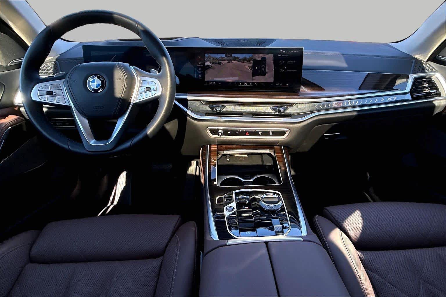 Used 2026 BMW X7 xDrive40i AWD/4WD image 16