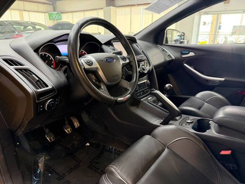 Used 2013 Ford Focus ST FWD image 19