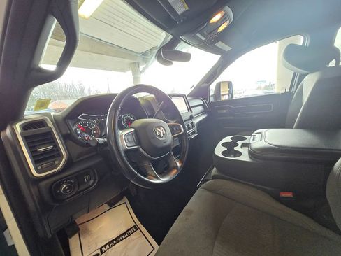 Used 2024 RAM 2500 Big Horn image 8