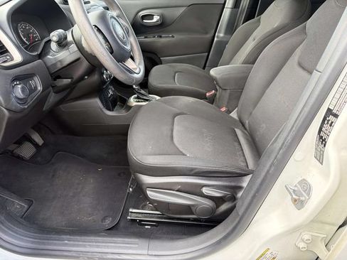 Used 2016 Jeep Renegade Sport w/ Power & Air Group FWD image 17