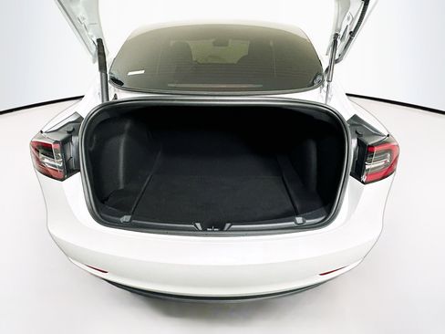 Used 2023 Tesla Model 3 Standard Range image 28