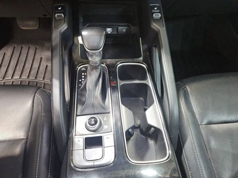 Used 2020 Kia Telluride S w/ S 8 Passenger Seating Package AWD/4WD image 22